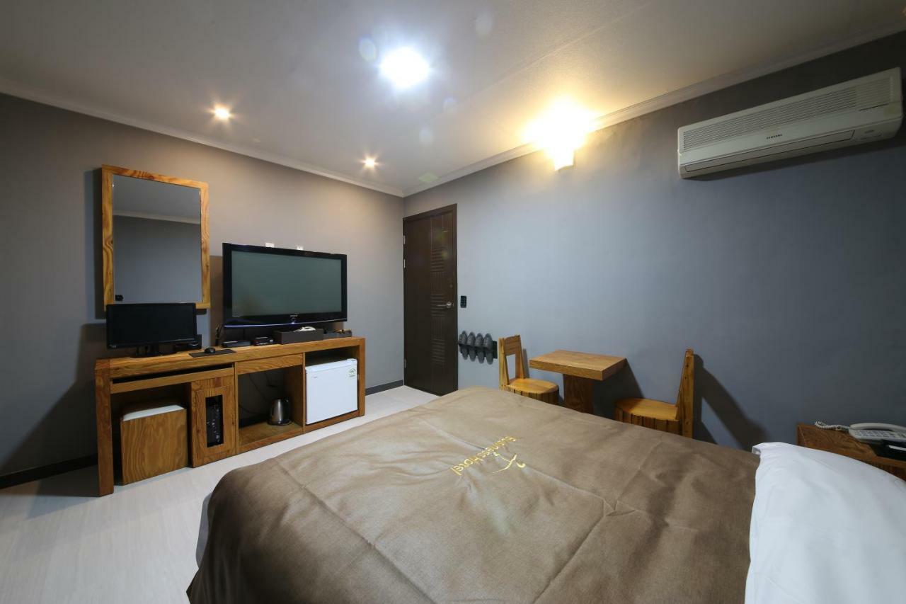 Gung Hotel Jeonju Extérieur photo