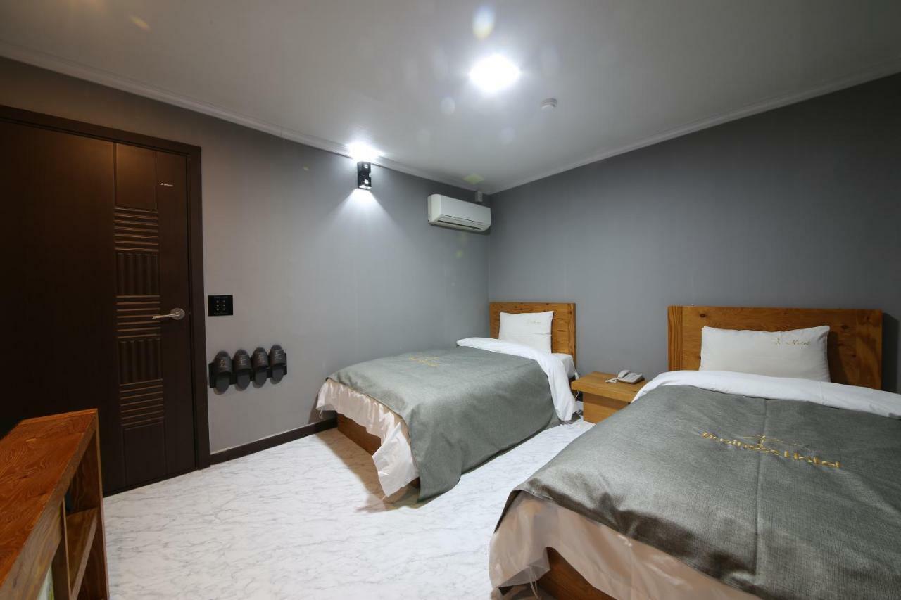 Gung Hotel Jeonju Extérieur photo